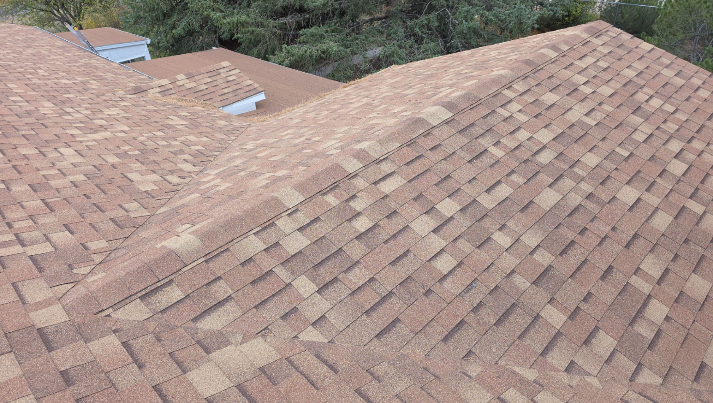 Modified Bitumen Roofing Wyoming | Durable Flat Roof Solutions | Pete’s Builders