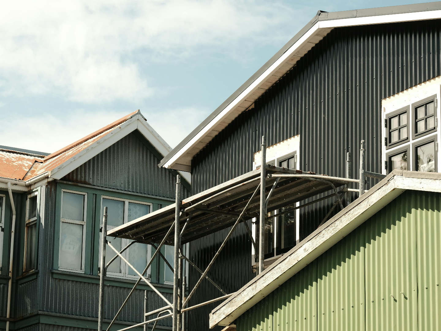 Vinyl Metal Siding Installation & Repair in Wyoming